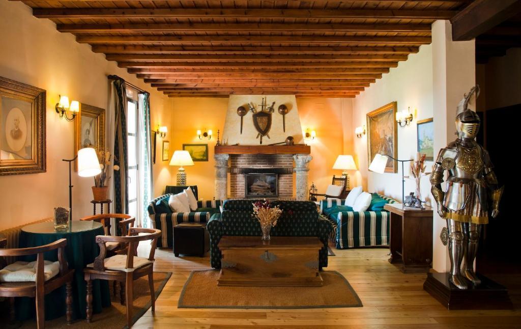 Posada Real Del Pinar Pozal de Gallinas Esterno foto